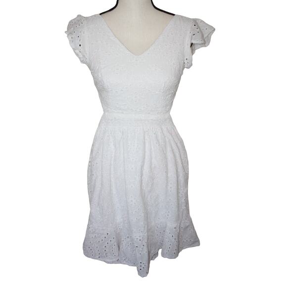 Jessica Simpson Dresses Women's XS White A-Line eyelet Open Back Knot tie - Picture 1 of 4